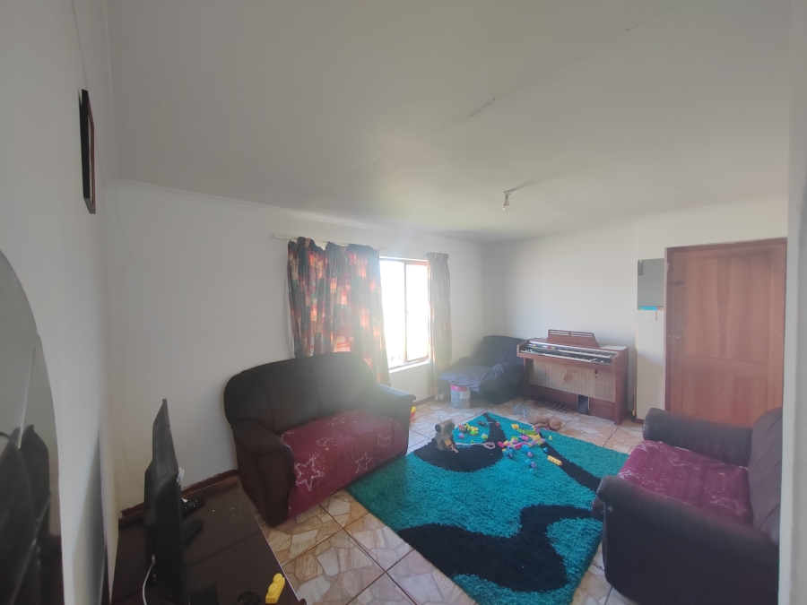 3 Bedroom Property for Sale in Hillview Western Cape